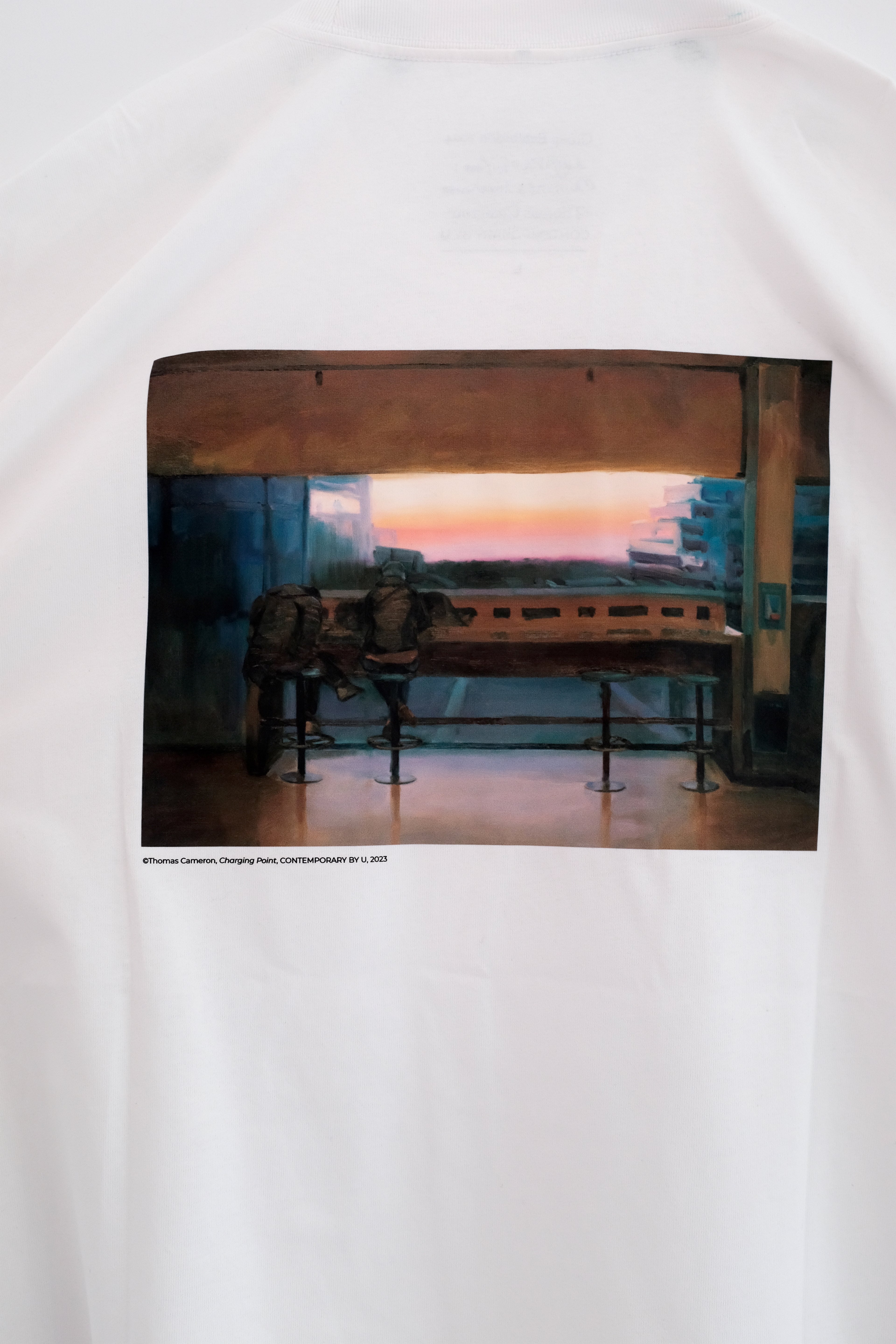 湯瑪士·卡麥隆 Thomas Cameron｜「充電站」白色長恤 "Charging Point" White Tee